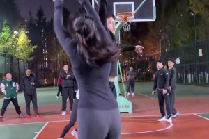 😍和她结婚不用担心孩子的身高了！